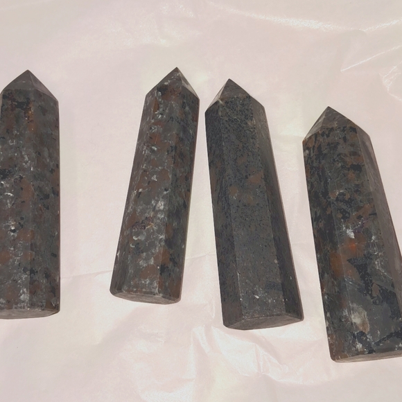 3in Tall Yooperlite tower crystal - Picture 7 of 9